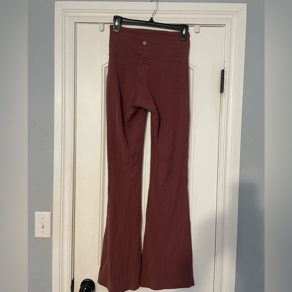 High rise flared pant/leggins - Picture 2 of 4